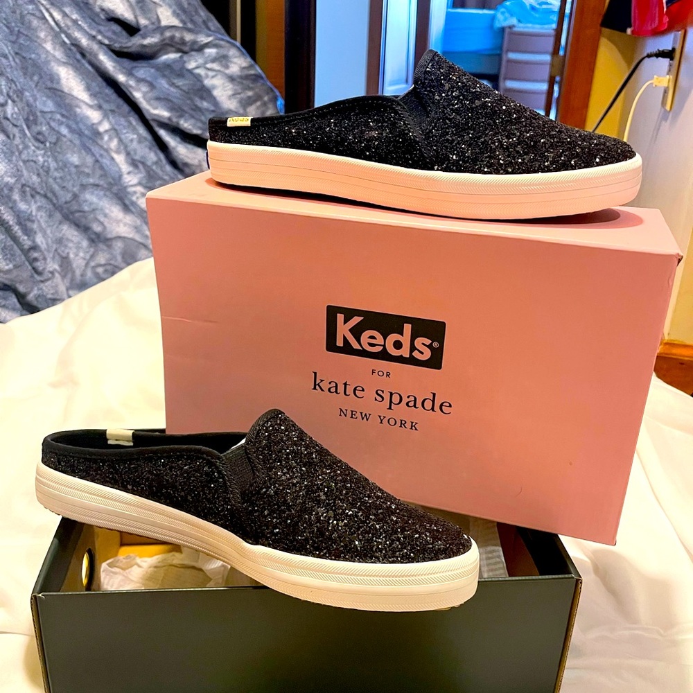 Kate Moss Slip on Keds tennis shoes.